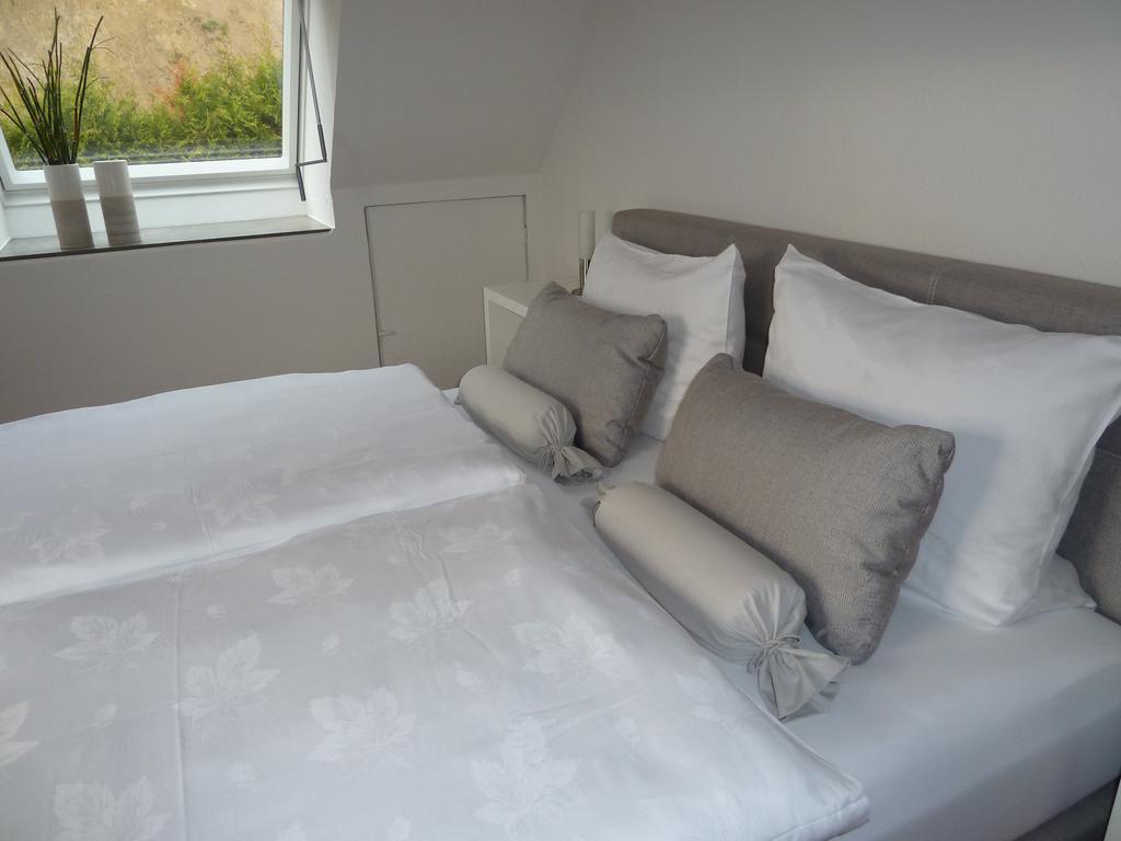 Helle 70 Qm Ferienwohnung Mit Herrlichem Blick Teningen Bagian luar foto