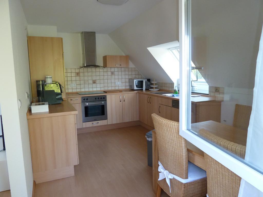 Helle 70 Qm Ferienwohnung Mit Herrlichem Blick Teningen Bagian luar foto