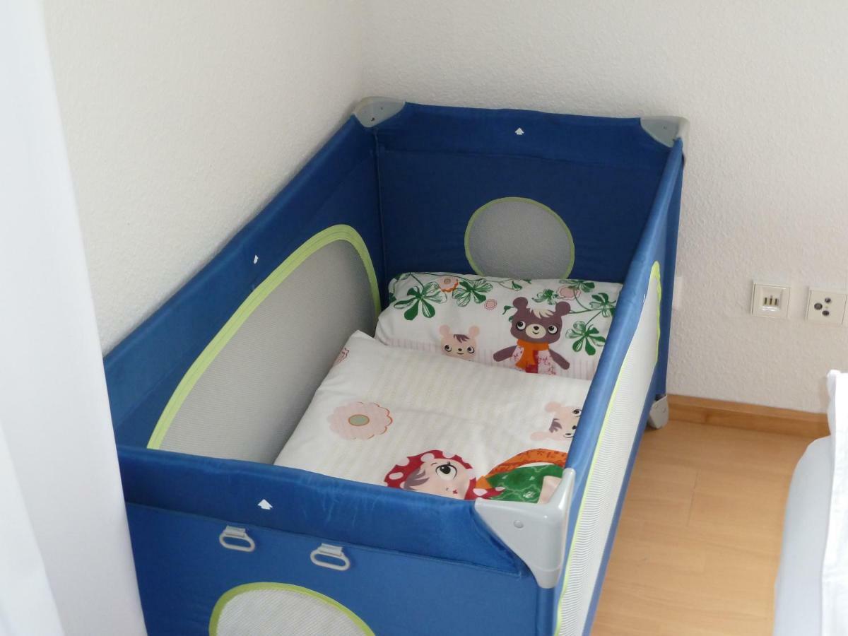 Helle 70 Qm Ferienwohnung Mit Herrlichem Blick Teningen Bagian luar foto